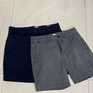 GAP men’s 7” Shorts LOT Gray Blue Navy 29” waist